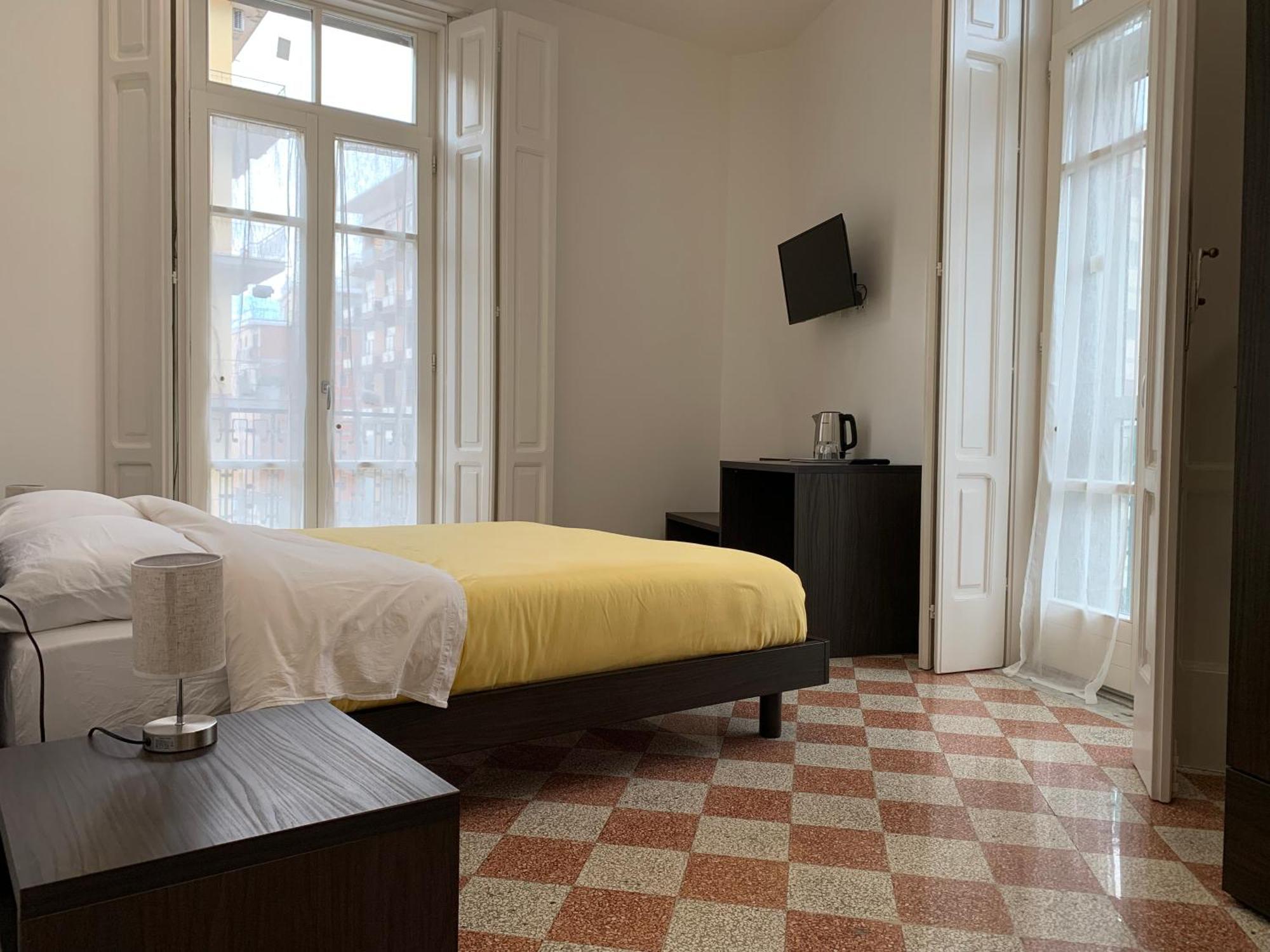 B&B Salerno Centrale Bagian luar foto